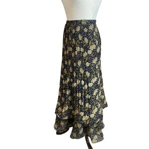 Braeve NWT Evereve Black Floral Skirt Womens Size small